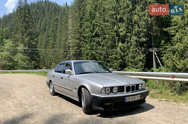 Седан BMW 5 Series 1989 в Яремче