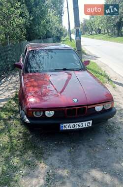 Седан BMW 5 Series 1990 в Шполе