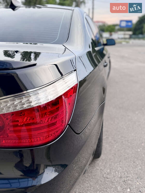 Седан BMW 5 Series 2008 в Харкові