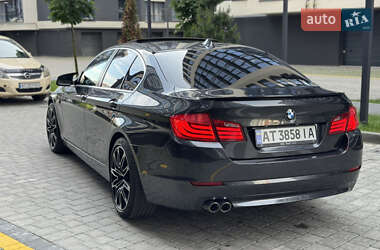 Седан BMW 5 Series 2010 в 