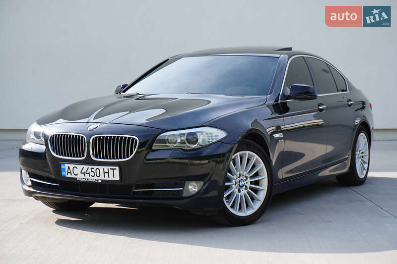 Седан BMW 5 Series 2011 в 