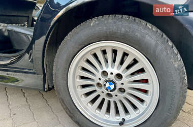 Седан BMW 5 Series 2000 в 