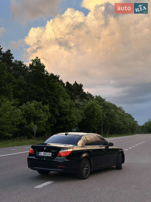 Седан BMW 5 Series 2009 в Владимире