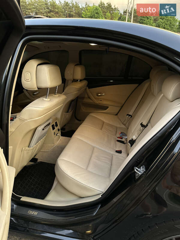 Седан BMW 5 Series 2009 в Владимире