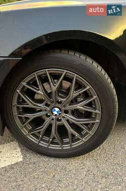 Седан BMW 5 Series 2009 в 