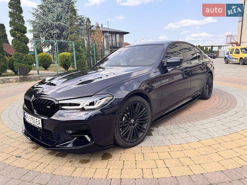Седан BMW 5 Series 2017 в Ужгороде