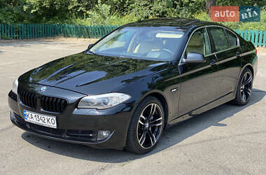 Седан BMW 5 Series 2013 в 