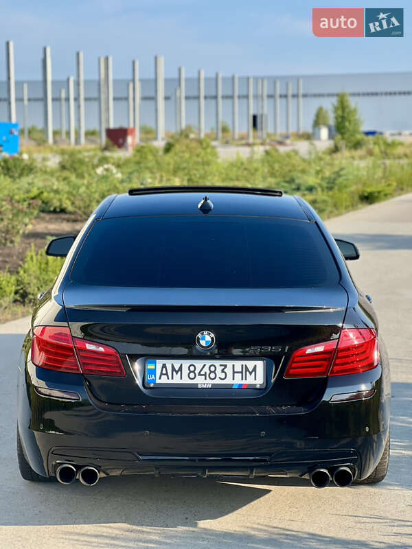 Седан BMW 5 Series 2015 в Коростене