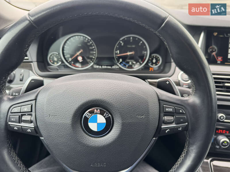 Седан BMW 5 Series 2015 в Ковеле