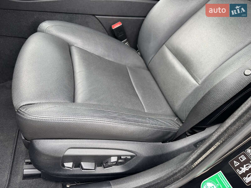 Седан BMW 5 Series 2015 в Ковеле