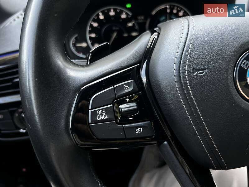 Седан BMW 5 Series 2018 в Дніпрі