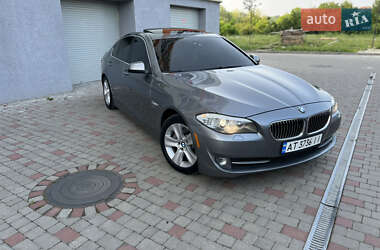 Седан BMW 5 Series 2012 в 