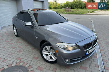 Седан BMW 5 Series 2012 в 