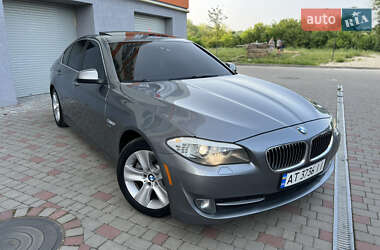 Седан BMW 5 Series 2012 в 