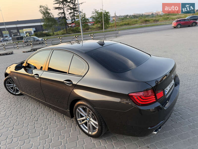 Седан BMW 5 Series 2015 в Тернополе