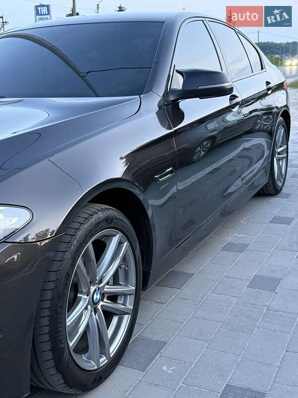 Седан BMW 5 Series 2015 в Тернополе