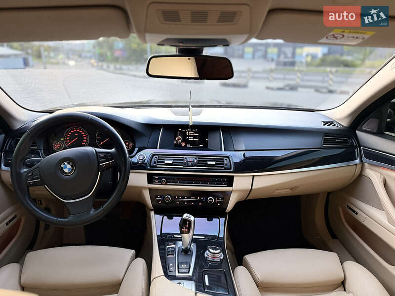 Седан BMW 5 Series 2015 в Тернополе