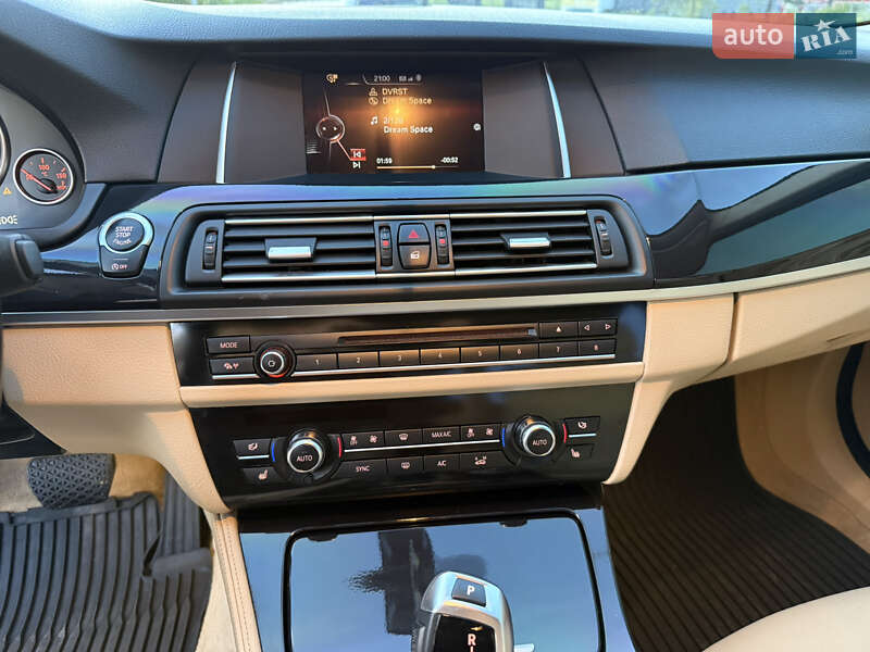 Седан BMW 5 Series 2015 в Тернополе