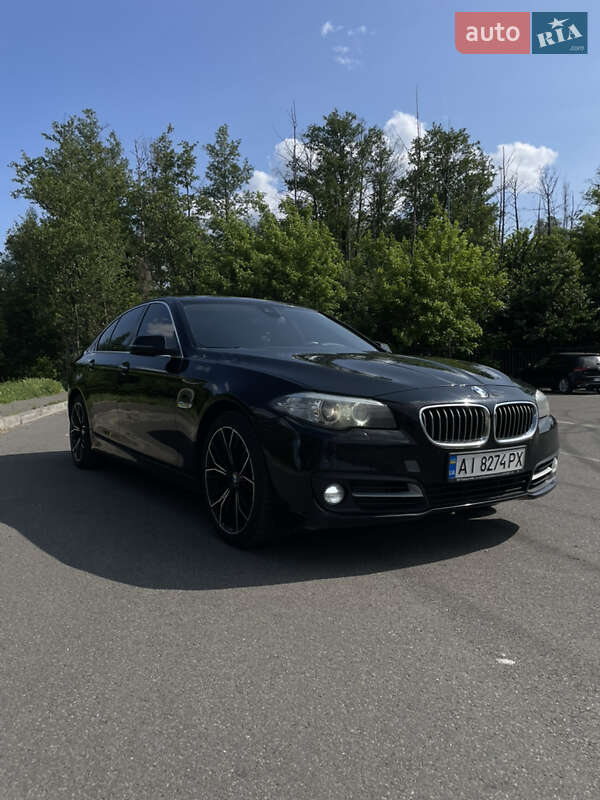 Седан BMW 5 Series 2014 в Буче