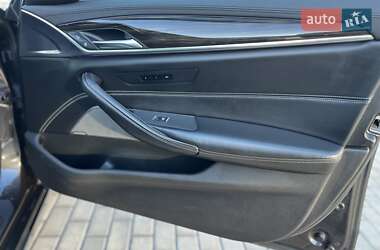 Седан BMW 5 Series 2017 в 