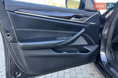 Седан BMW 5 Series 2017 в 