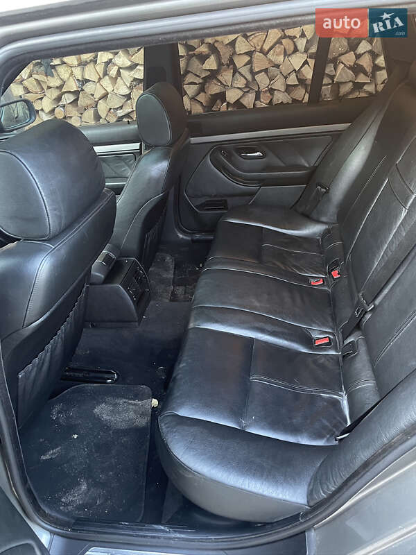 Універсал BMW 5 Series 2002 в Володимирці