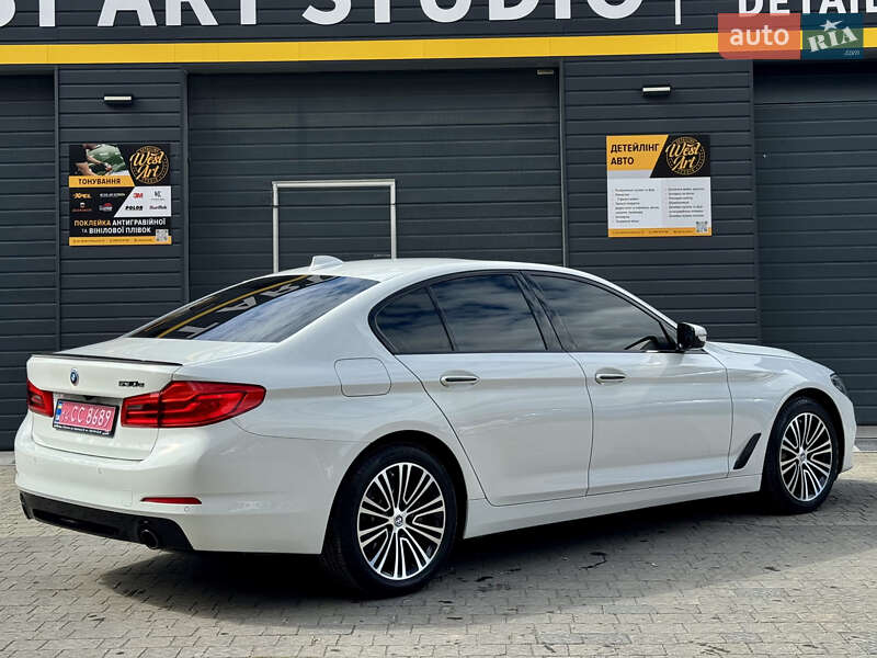 Седан BMW 5 Series 2018 в Мукачевому