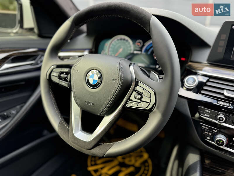 Седан BMW 5 Series 2018 в Мукачевому