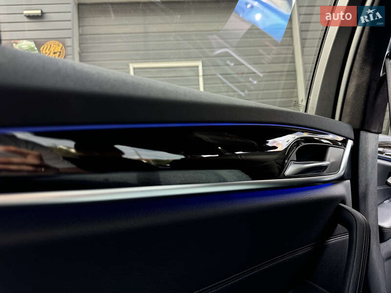 Седан BMW 5 Series 2018 в Мукачевому