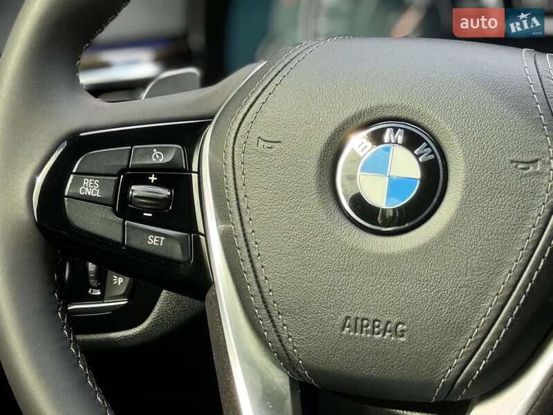 Седан BMW 5 Series 2018 в Мукачевому
