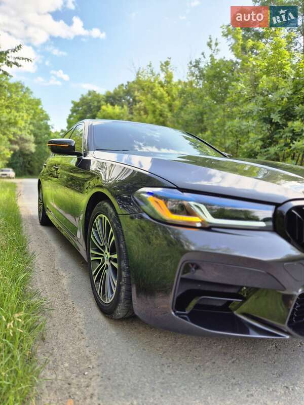 Седан BMW 5 Series 2018 в Шаргороде