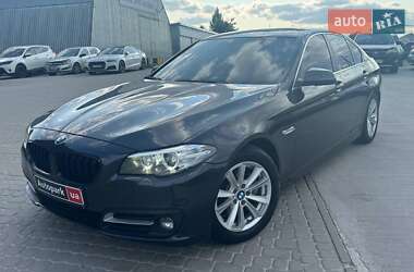 Седан BMW 5 Series 2015 в Львові