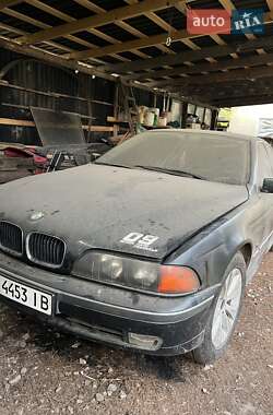 Седан BMW 5 Series 1999 в Тлумаче