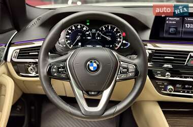 Седан BMW 5 Series 2018 в 
