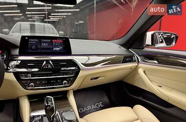 Седан BMW 5 Series 2018 в 