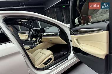 Седан BMW 5 Series 2018 в 