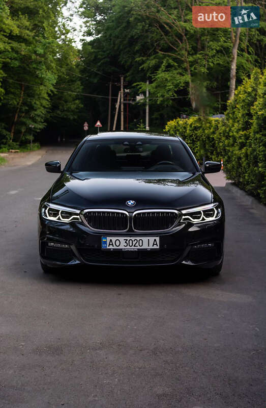 Седан BMW 5 Series 2019 в Ужгороді