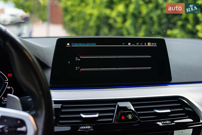 Седан BMW 5 Series 2019 в Ужгороді