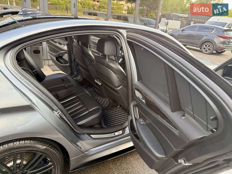 Седан BMW 5 Series 2017 в Киеве
