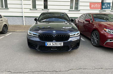 Седан BMW 5 Series 2017 в Киеве