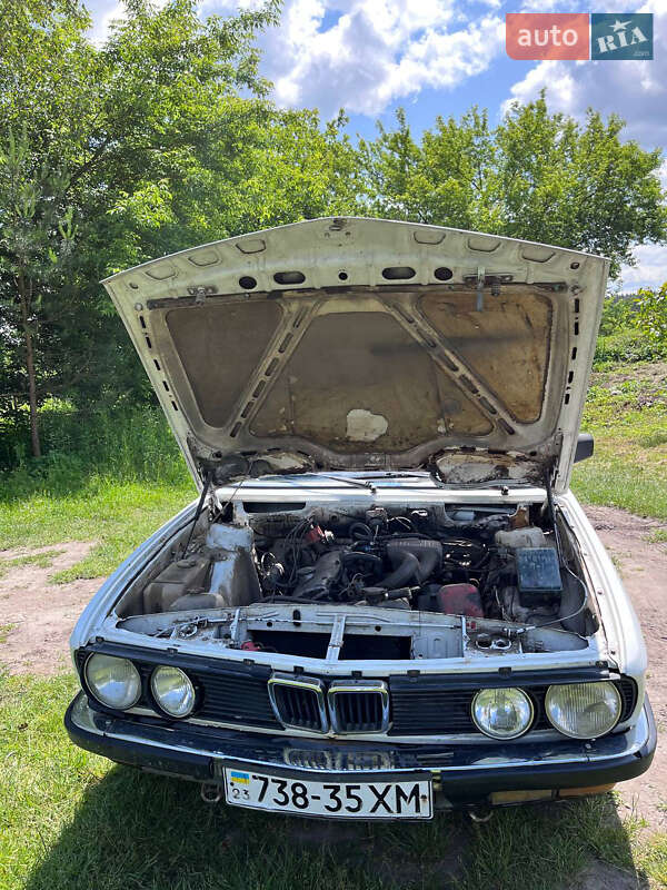 Седан BMW 5 Series 1987 в Славуті