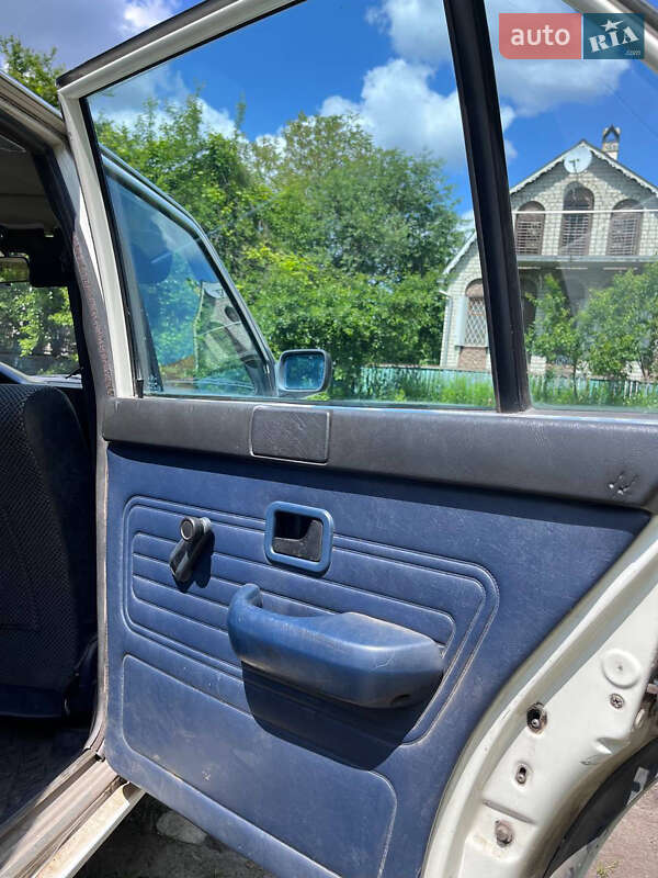 Седан BMW 5 Series 1987 в Славуті