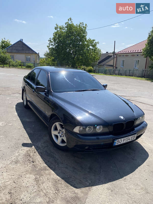 Седан BMW 5 Series 2002 в Тернополе