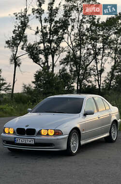 Седан BMW 5 Series 2000 в Рогатине
