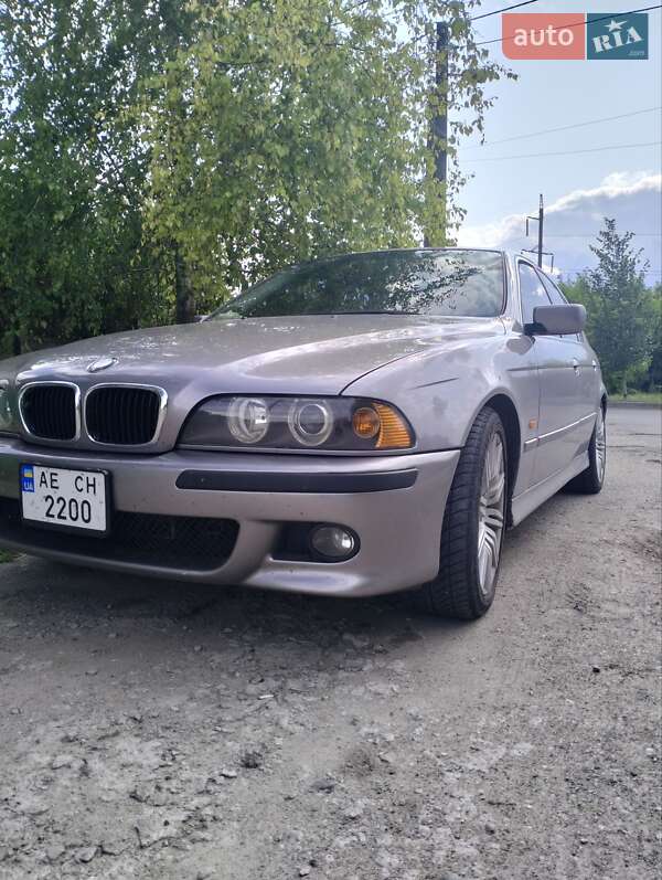 BMW 5 Series 1999
