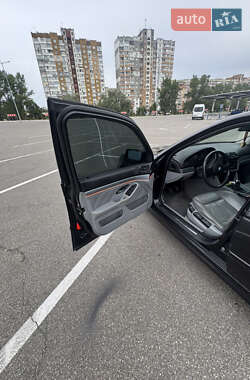 Седан BMW 5 Series 2000 в 