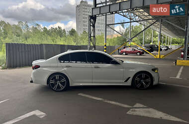 Седан BMW 5 Series 2017 в 