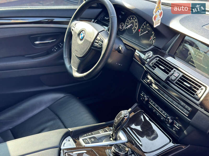 Седан BMW 5 Series 2014 в Луцьку