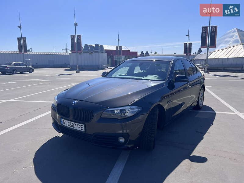 Седан BMW 5 Series 2016 в 