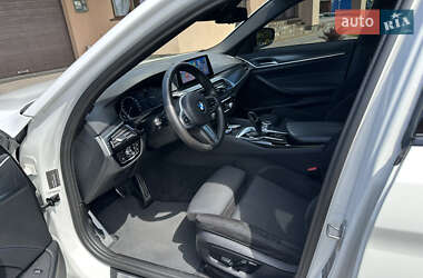Седан BMW 5 Series 2020 в 